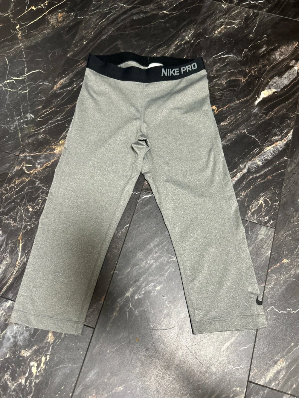 Nike Pro Capri Legging Grey Dri Fit